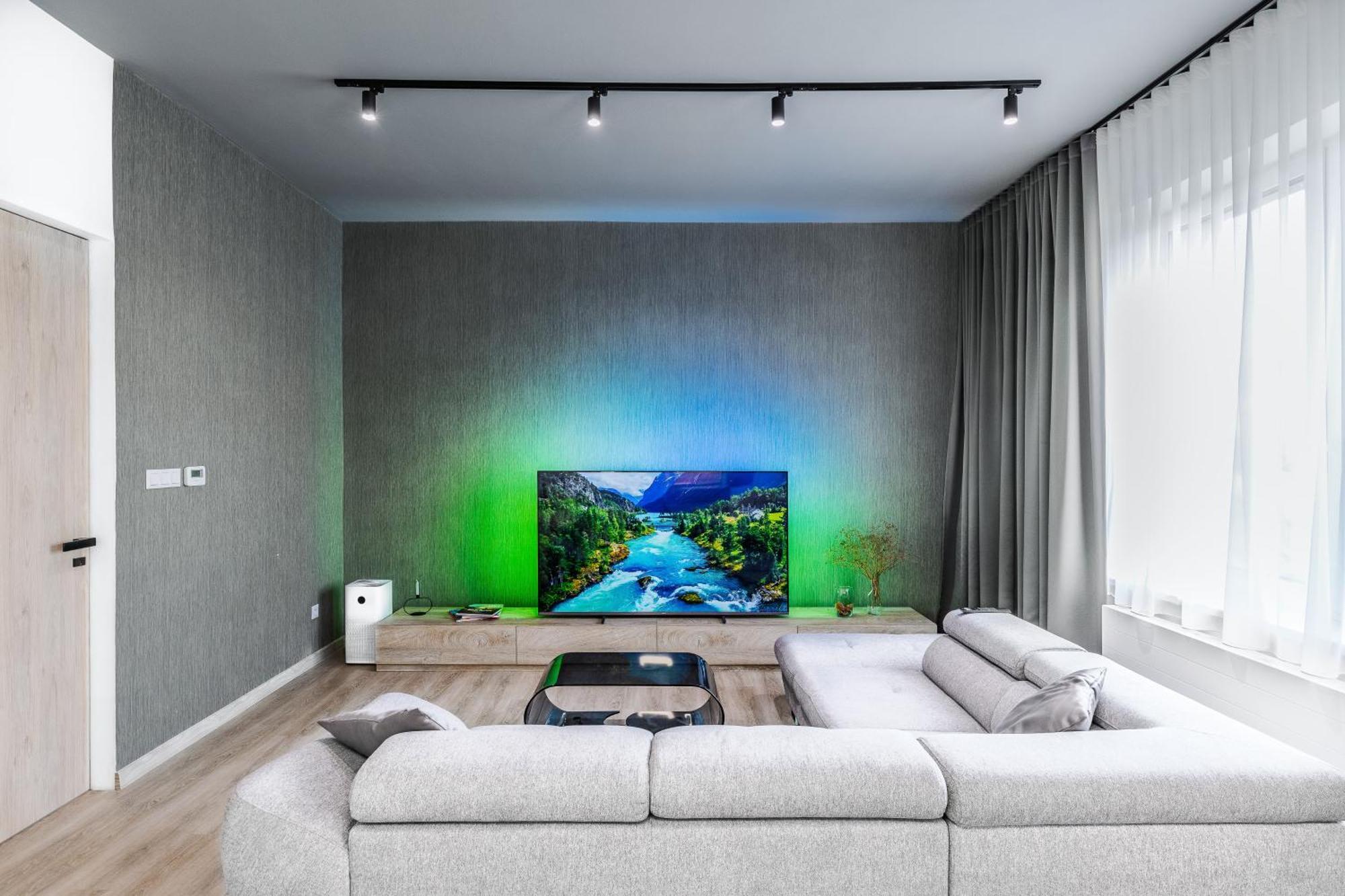 Chalupku - Luxurious Apartment 70M2 In Direct Centrum With Parking Included, Air-Conditioned, Balcony, Quiet Sleep, Best In Town Банска бистрица Екстериор снимка